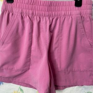 Athleta pink boundless shorts with pockets S